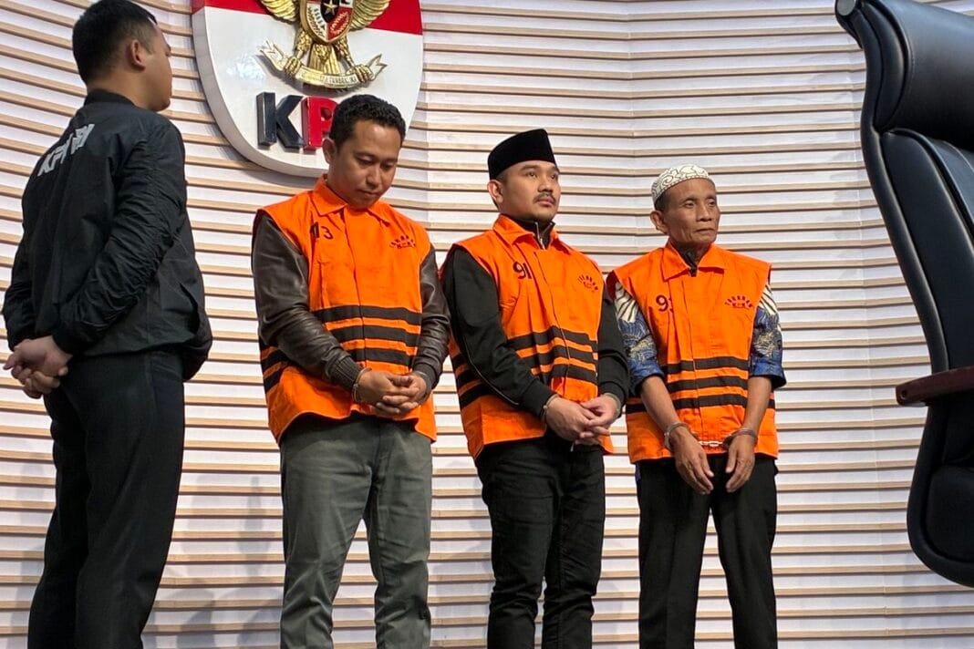 Resmi Tersangka! Bupati Bekasi dan Ayahnya Diduga Terima “Uang Ijon” Proyek Rp 14,2 Miliar